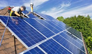 Service d'installation de photovoltaïque et tuiles photovoltaïques à Sainte-Hermine